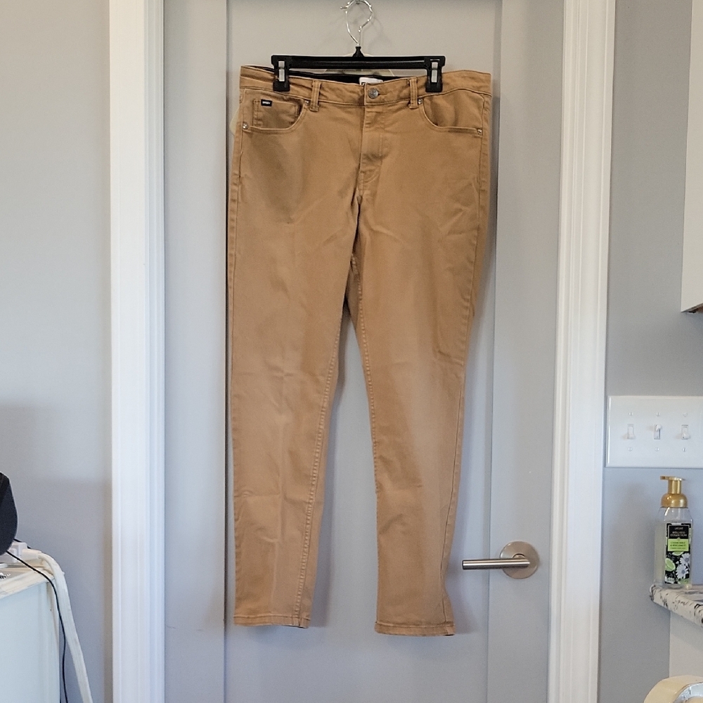 DKNY Men's Slim Jeans in Tan